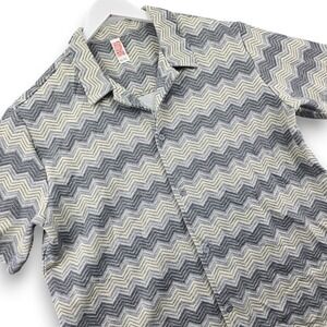 Fleece Factory Button Up Shirt Mens XL Grey Chevron Zigzag Knit S/S Summer